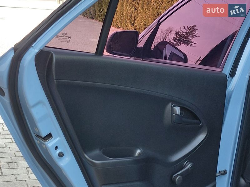 Хэтчбек Kia Picanto 2011 в Самборе фото 56 Хэтчбек Kia Picanto 2011 в Самборе