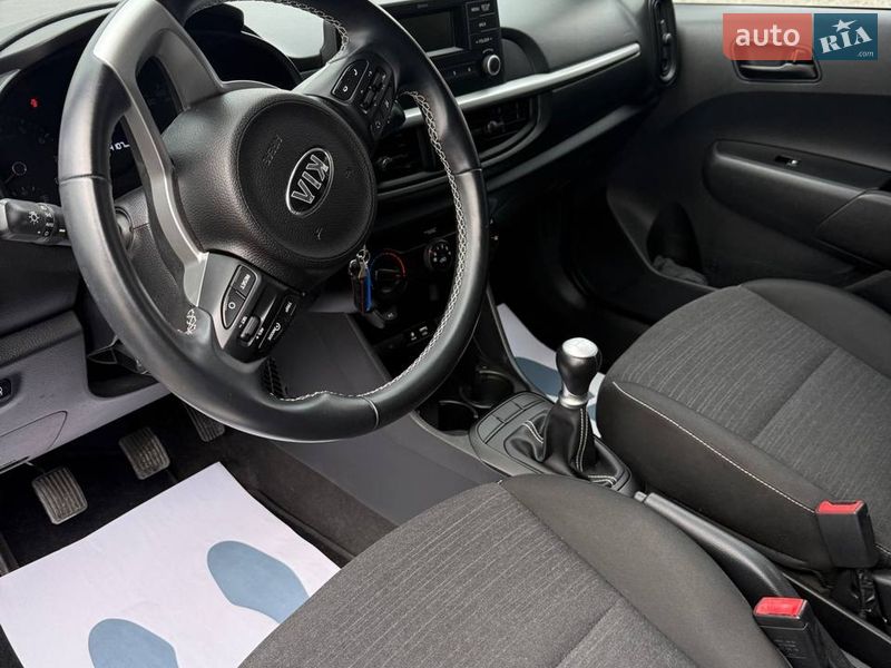 Хэтчбек Kia Picanto 2018 в Черновцах