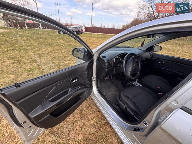 Хэтчбек Kia Picanto 2008 в Надворной