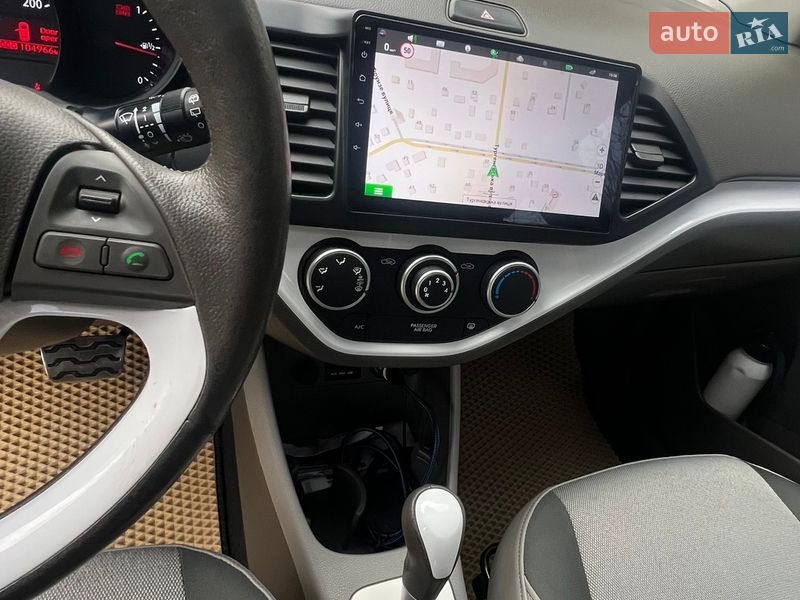 Хэтчбек Kia Picanto 2012 в Ирпене