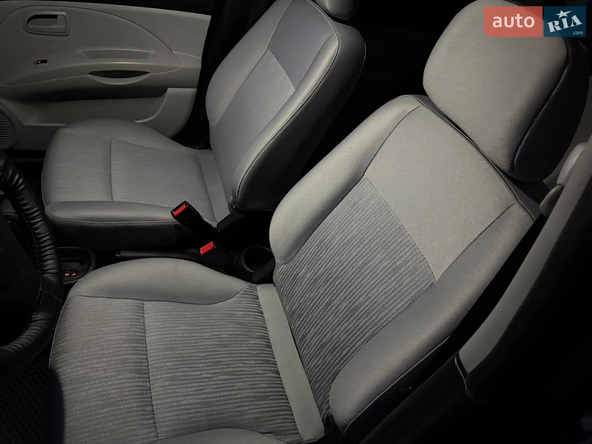 2011 Skoda Fabia - мініатюра 40
