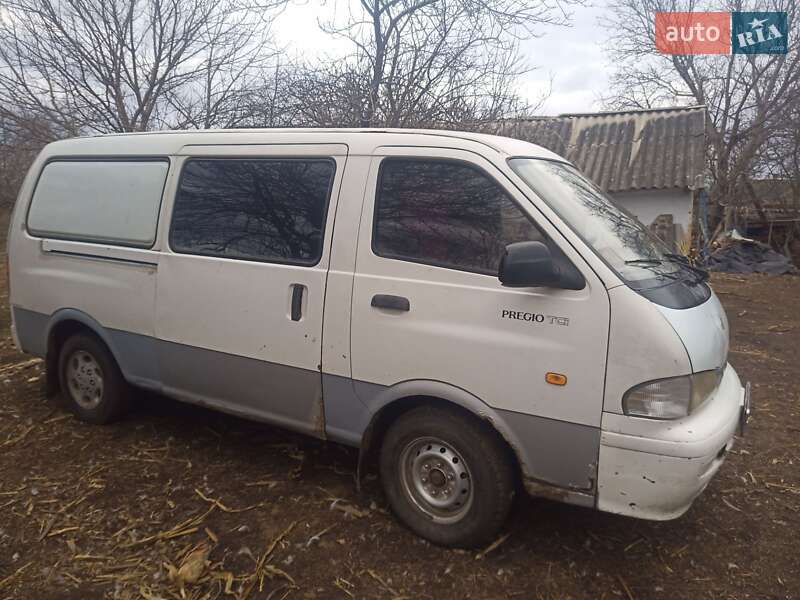 Мінівен Kia Pregio 2002 в Первомайську