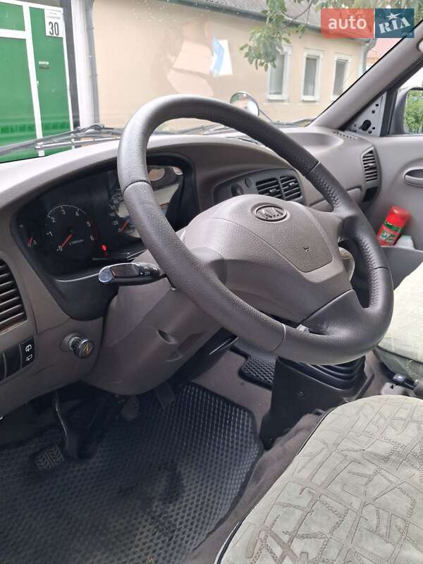 Мінівен Kia Pregio 2005 в Одесі фото 8 Мінівен Kia Pregio 2005 в Одесі