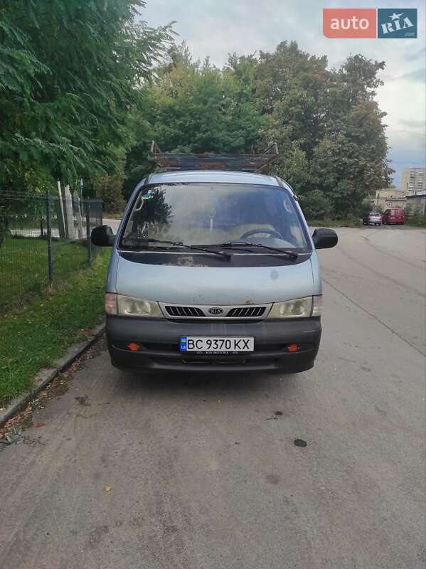 Kia Pregio 2003