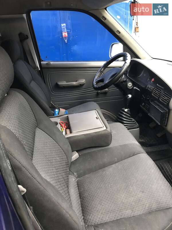 Минивэн Kia Pregio 1998 в Краснограде