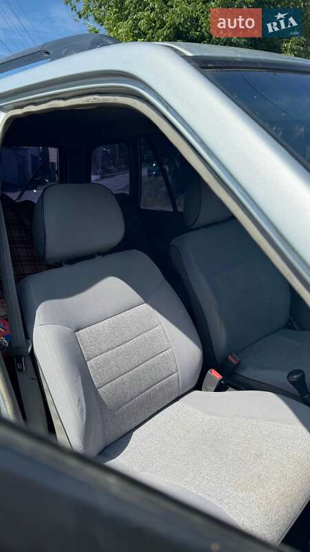 Универсал Kia Pride 2000 в Умани