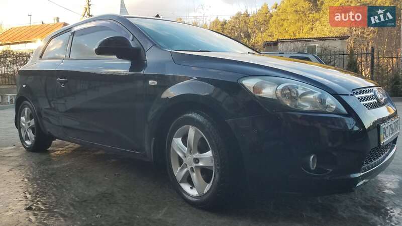 Хэтчбек Kia ProCeed 2008 в Львове