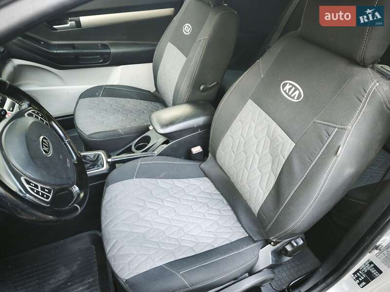Хэтчбек Kia ProCeed 2009 в Корсуне-Шевченковском