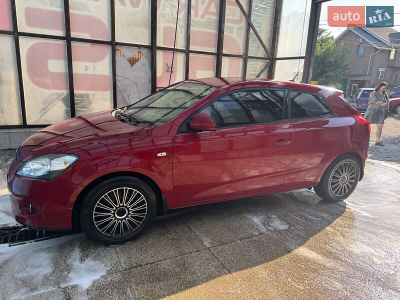 Хэтчбек Kia ProCeed 2008 в Днепре