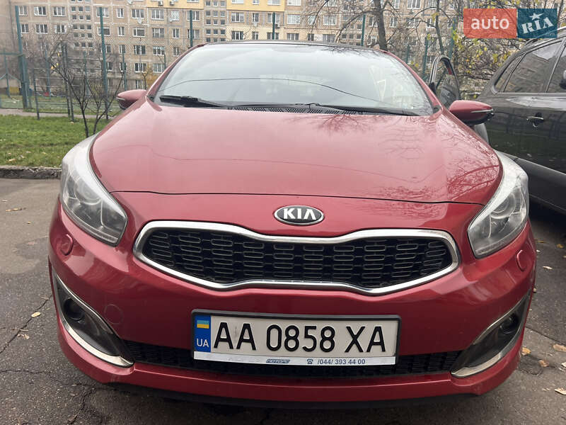 Хетчбек Kia ProCeed 2016 в Києві фото 4 Хетчбек Kia ProCeed 2016 в Києві