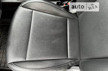 Позашляховик / Кросовер Kia Rio X-Line 2021 в 