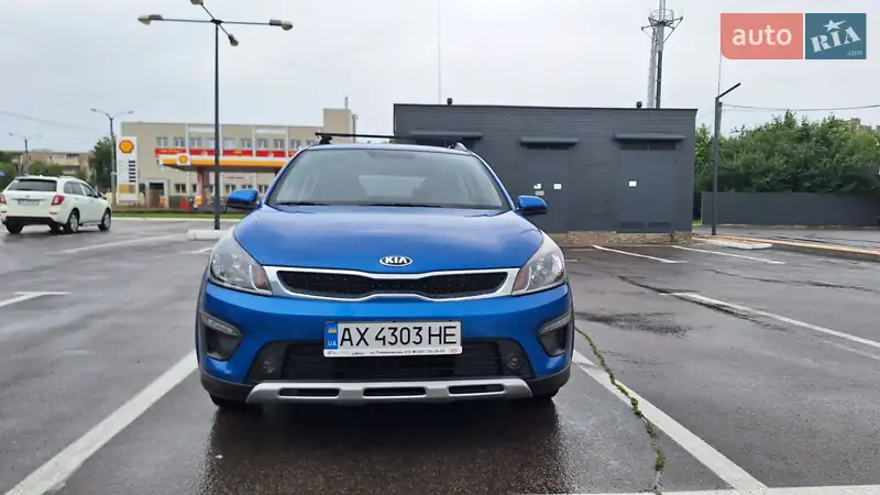 Позашляховик / Кросовер Kia Rio X-Line 2018 в 
