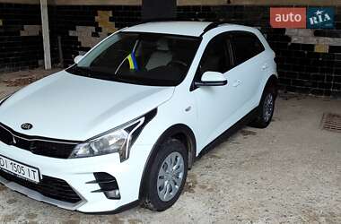 Внедорожник / Кроссовер Kia Rio X-Line 2021 в Черноморске