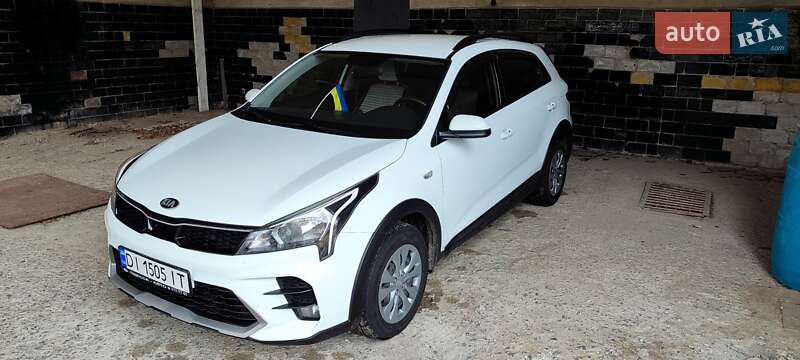 Kia Rio X-Line 2021