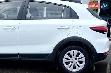 Внедорожник / Кроссовер Kia Rio X-Line 2018 в 