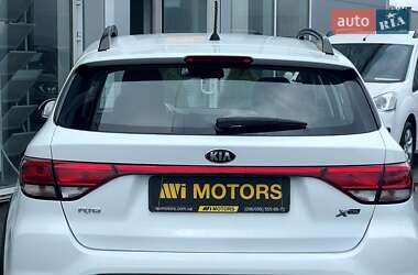 Внедорожник / Кроссовер Kia Rio X-Line 2018 в 