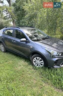 Внедорожник / Кроссовер Kia Rio X-Line 2022 в 