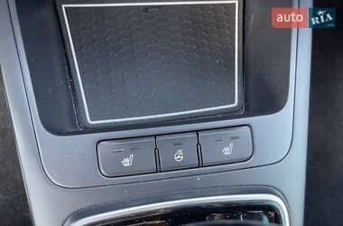 Хэтчбек Kia Rio X-Line 2018 в 