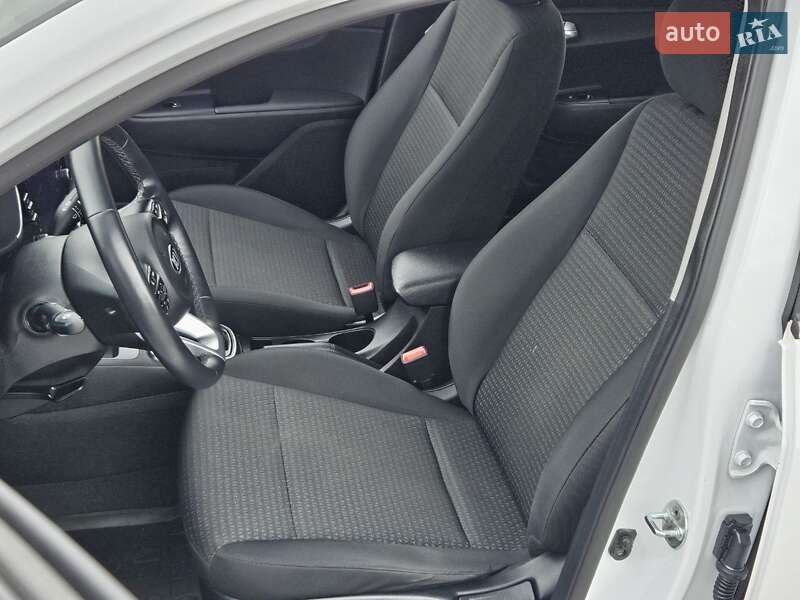 Внедорожник / Кроссовер Kia Rio X-Line 2021 в Киеве фото 24 Внедорожник / Кроссовер Kia Rio X-Line 2021 в Киеве
