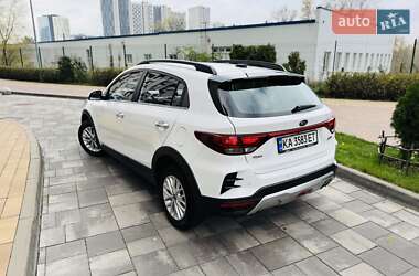 Внедорожник / Кроссовер Kia Rio X-Line 2021 в 