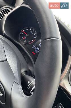 Внедорожник / Кроссовер Kia Rio X-Line 2021 в 