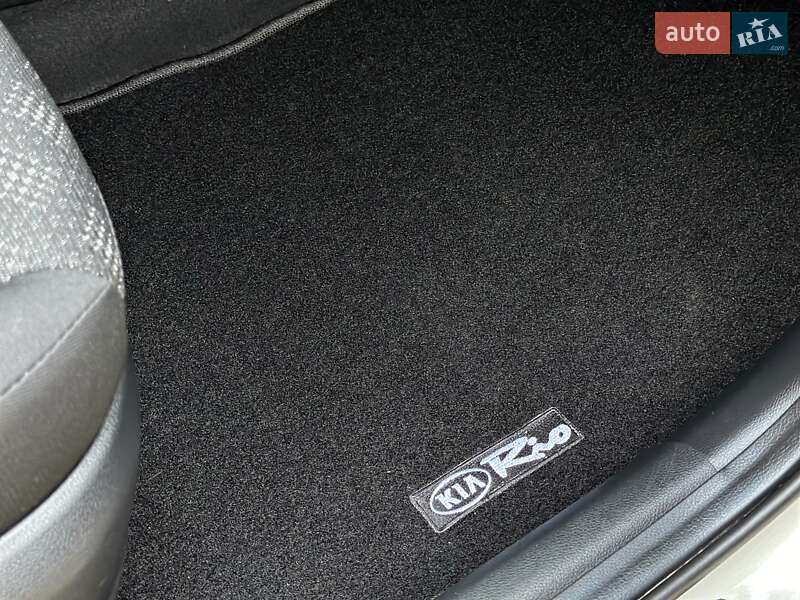 Внедорожник / Кроссовер Kia Rio X-Line 2018 в Одессе