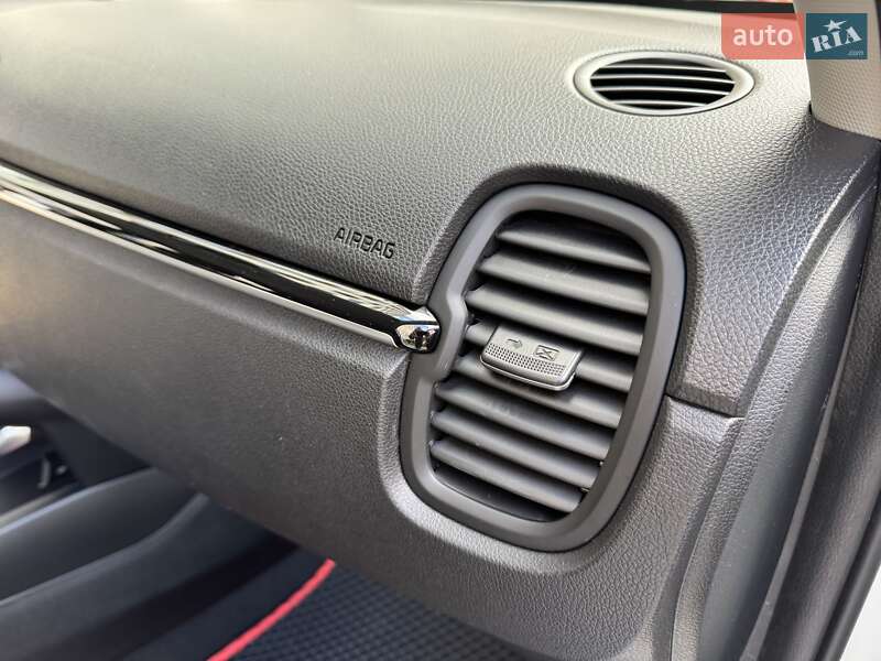 Позашляховик / Кросовер Kia Rio X-Line 2018 в Києві фото 44 Позашляховик / Кросовер Kia Rio X-Line 2018 в Києві