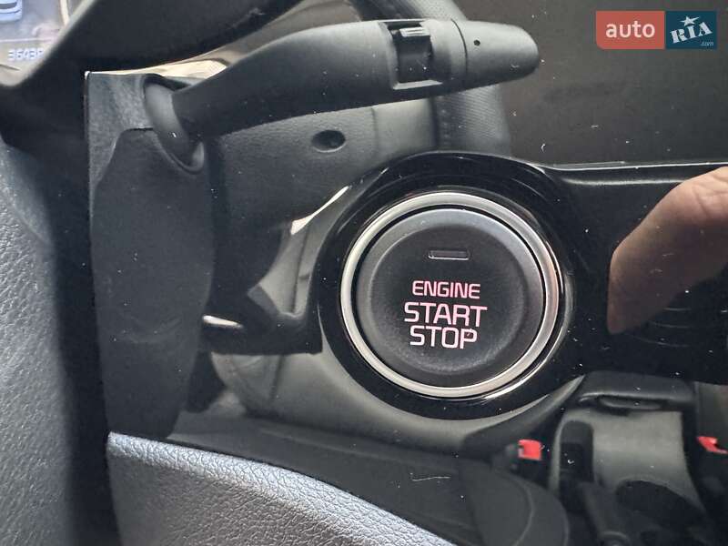 Позашляховик / Кросовер Kia Rio X-Line 2018 в Києві фото 49 Позашляховик / Кросовер Kia Rio X-Line 2018 в Києві