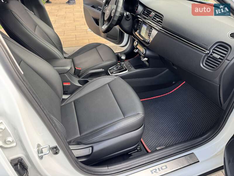 Позашляховик / Кросовер Kia Rio X-Line 2018 в Києві фото 52 Позашляховик / Кросовер Kia Rio X-Line 2018 в Києві