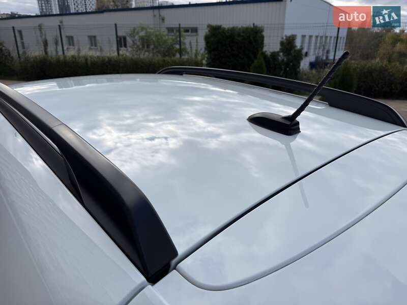 Внедорожник / Кроссовер Kia Rio X-Line 2018 в Киеве