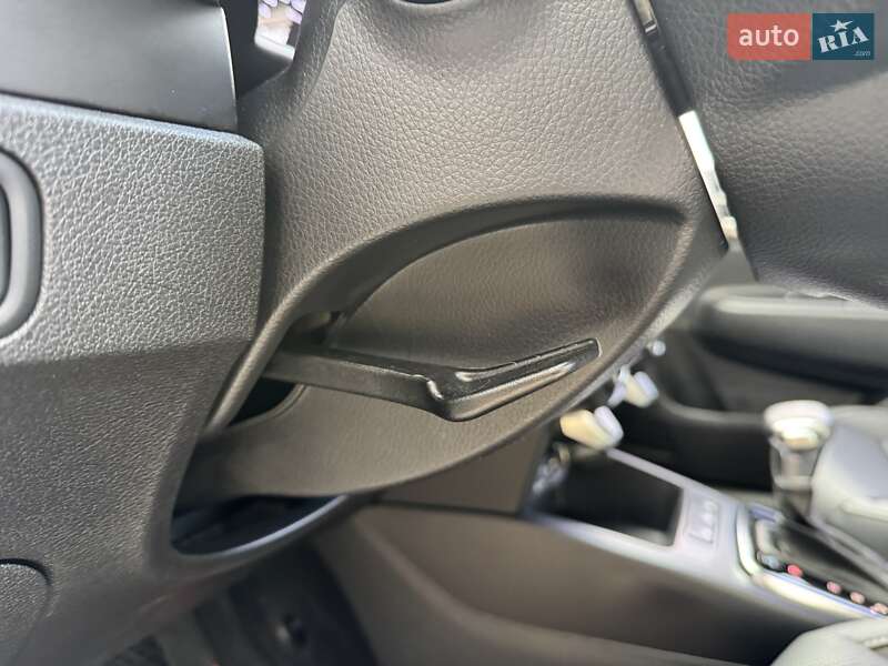 Внедорожник / Кроссовер Kia Rio X-Line 2018 в Киеве