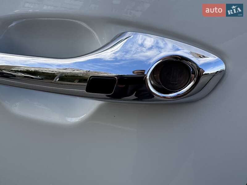 Внедорожник / Кроссовер Kia Rio X-Line 2018 в Киеве