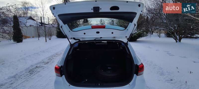 Позашляховик / Кросовер Kia Rio X-Line 2018 в Василькові