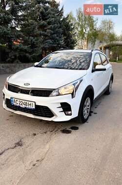 Kia Rio X 2021 Kia Rio X 2021