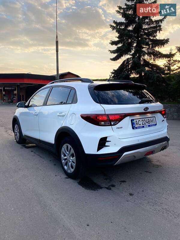 Внедорожник / Кроссовер Kia Rio X 2021 в Харькове