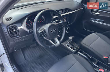 Позашляховик / Кросовер Kia Rio X 2021 в 