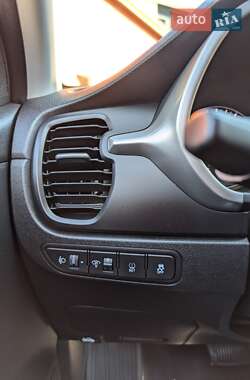 Внедорожник / Кроссовер Kia Rio X 2021 в 