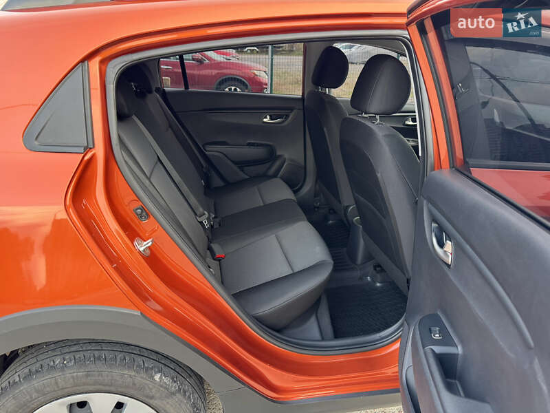 Позашляховик / Кросовер Kia Rio X 2021 в Києві фото 26 Позашляховик / Кросовер Kia Rio X 2021 в Києві