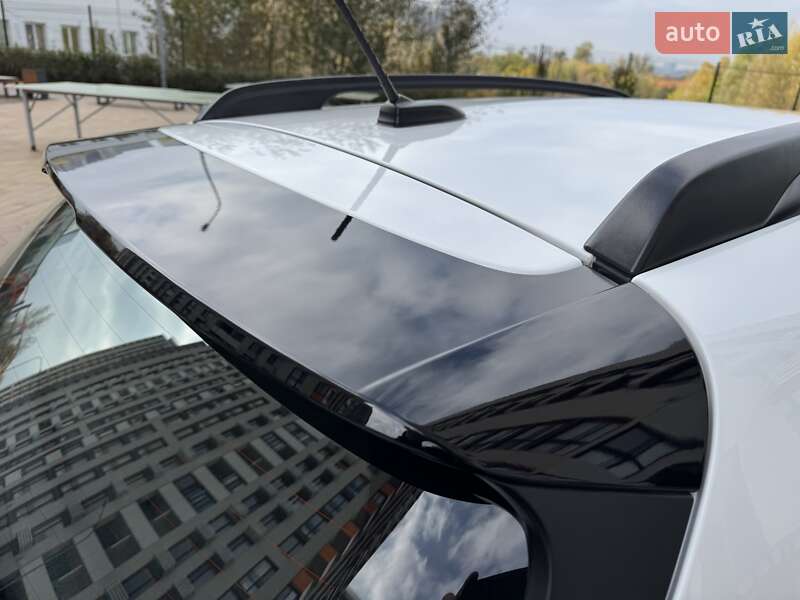 Внедорожник / Кроссовер Kia Rio X 2021 в Киеве