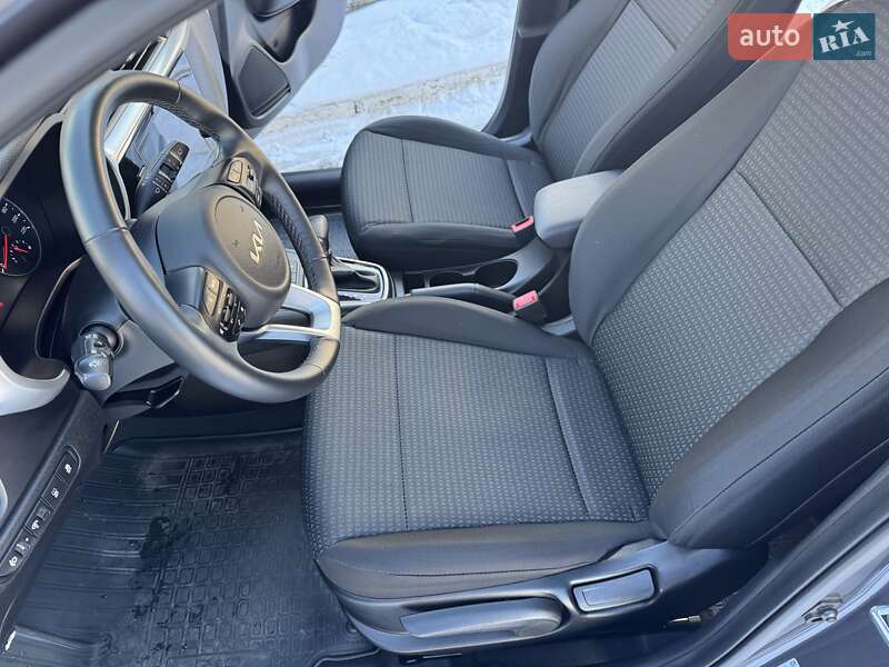 Позашляховик / Кросовер Kia Rio X 2022 в Києві
