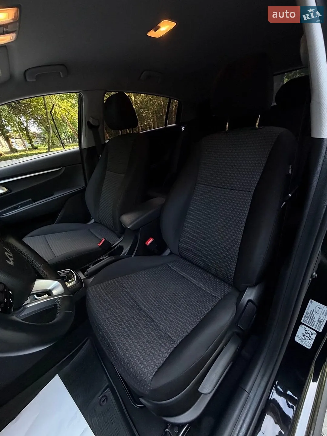 2022 Kia Rio - мініатюра 26
