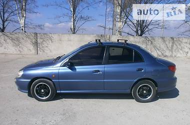 Седан Kia Rio 2001 в Днепре