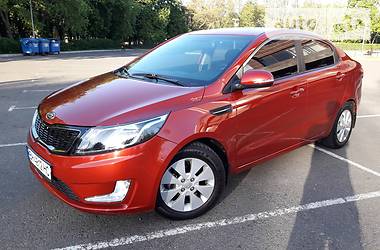 Седан Kia Rio 2013 в Одессе