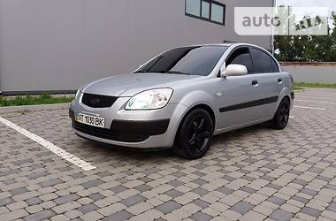 Седан Kia Rio 2007 в Ивано-Франковске