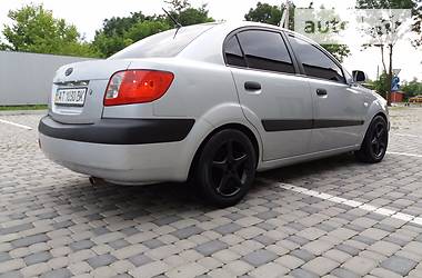 Седан Kia Rio 2007 в Ивано-Франковске