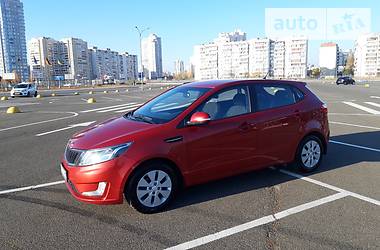 Хетчбек Kia Rio 2012 в Києві