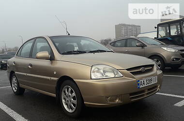 Седан Kia Rio 2004 в Киеве