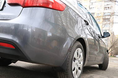 Седан Kia Rio 2011 в 