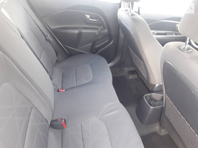 Хэтчбек Kia Rio 2012 в Харькове