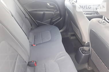 Хетчбек Kia Rio 2012 в 